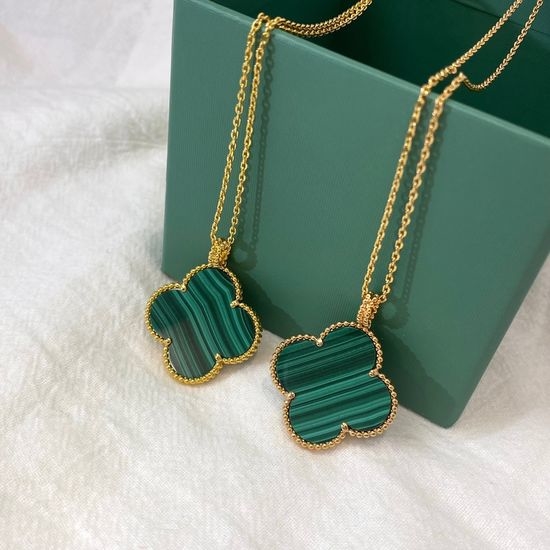 Van Cleef & Arpels VCA Malachite Clover Pendant Necklace