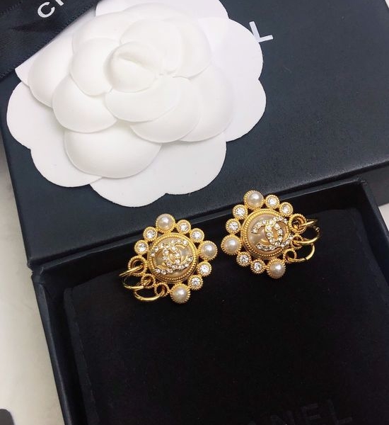 Chanel Heart Shape Delicate Ear Studs