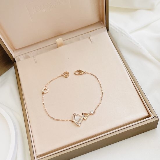 Bvlgari Mother of Pearl Fan-shaped Bracelet