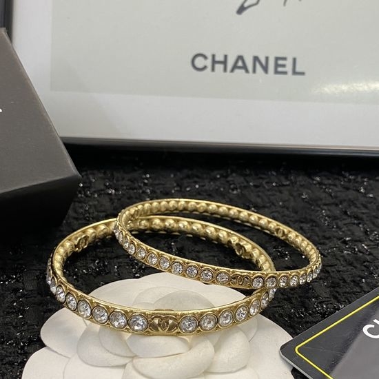 Christian Dior CD Premium Heavy Craft Non-opening Bracelet