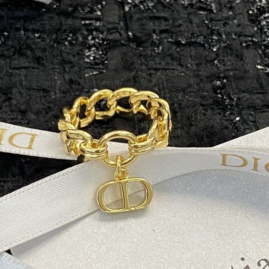 Christian Dior CD Sleek Polished Ring Exquisite Crafted Jewelry