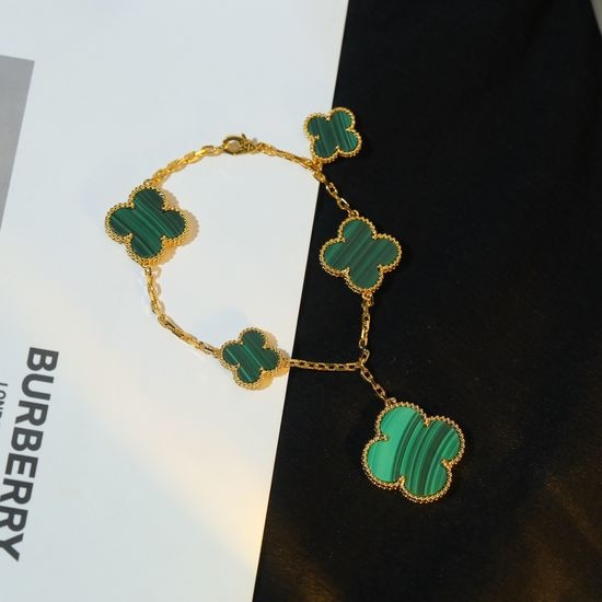 Van Cleef & Arpels VCA Natural Malachite Clover Bracelet
