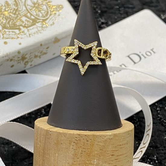 Christian Dior CD Classic Delicate Exquisite Ring
