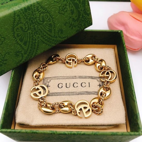 Gucci Classic Double Letter Design Bracelet