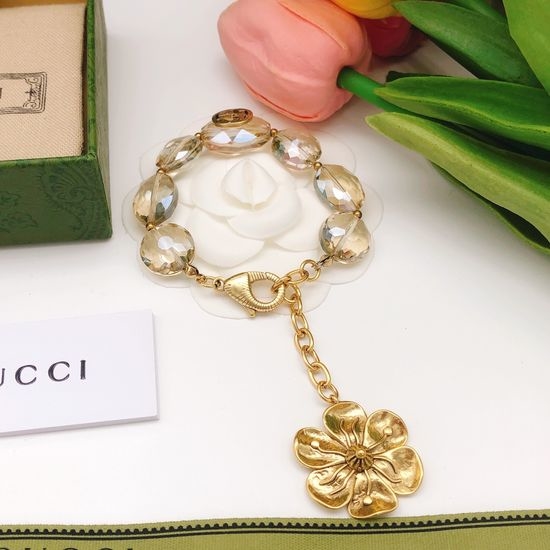 Gucci Rhinestone Flower Retro Bracelet