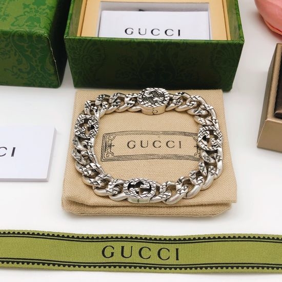 Gucci Silver Tone Jewelry Set Necklace Bracelet