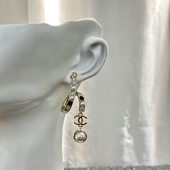 Chanel Enamel Pearl Pendant Stud Earrings