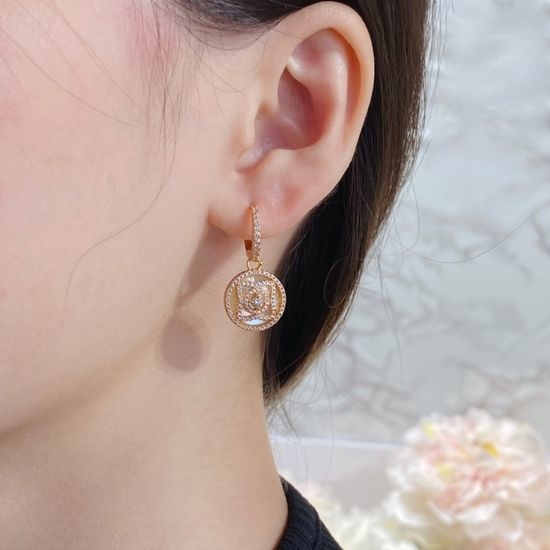 De Beers Premium Mother of Pearl Lotus Earrings