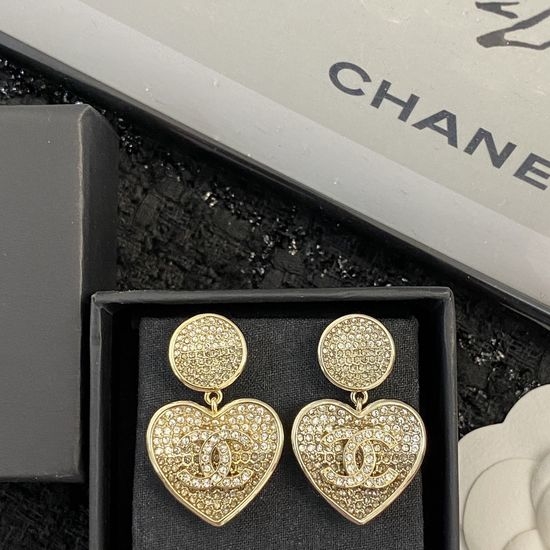 Chanel Black Gradient Heart Earrings Elegant