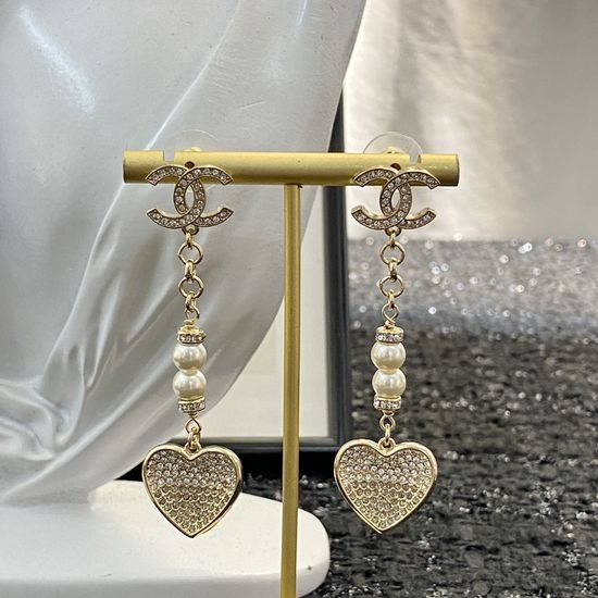 Chanel Gradient Heart Tassel Earrings Elegant