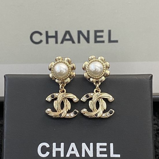 Chanel Light Gold Flower Pearl Earrings Elegant Jewelry