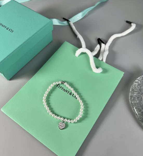 Tiffany & Co. Heart Tag Pearl Bracelet Sterling Silver Jewelry
