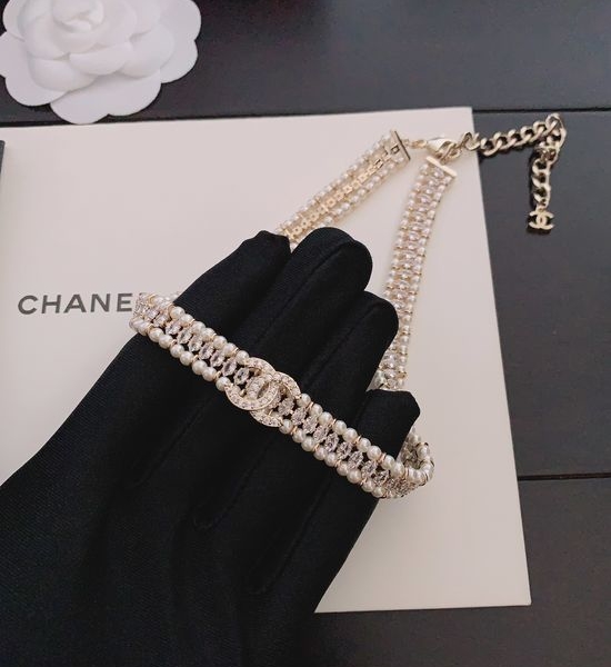 Chanel Delicate Pearl Necklace For Occasions
