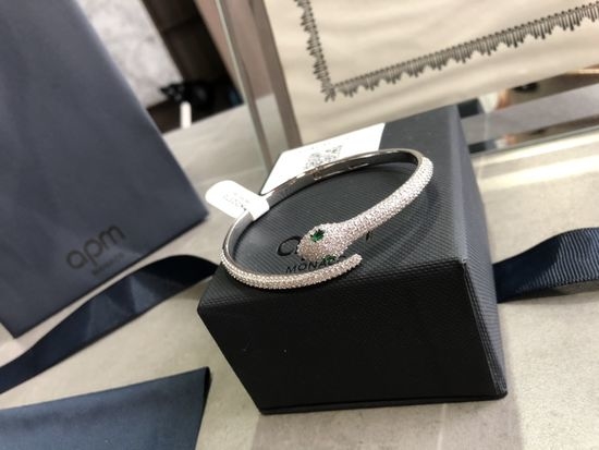 Apm monaco Green Snake Shape Bangle