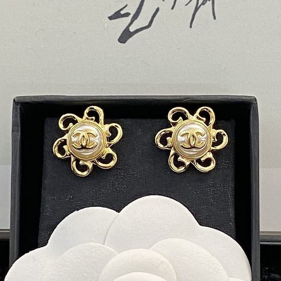 Chanel Sunflower Pearl Stud Earrings