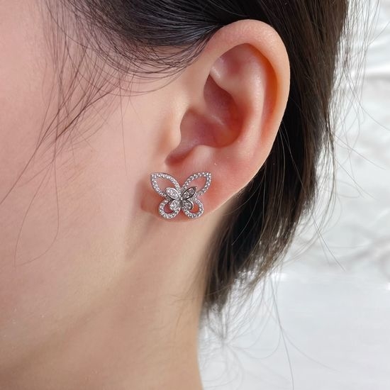 Graff Hollow Butterfly Sparkling Stud Earrings