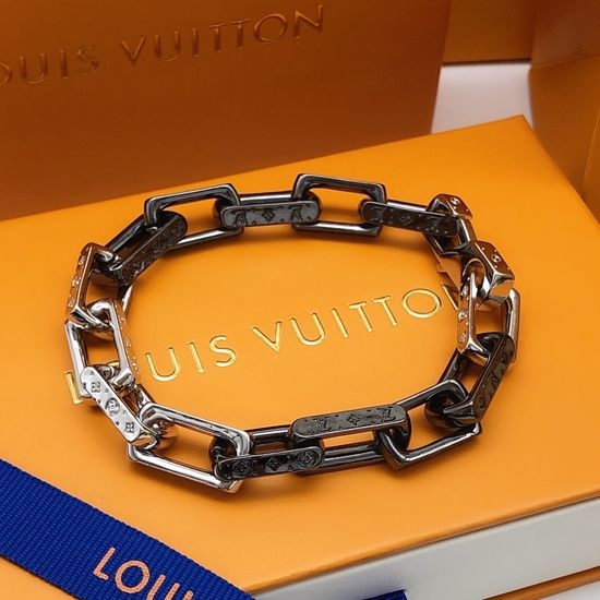 Louis Vuitton LV Classic Premium Metal Chain Bracelet