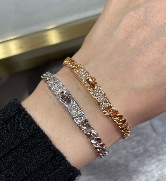Hermes Button Design Bracelet Inlaid With Diamonds