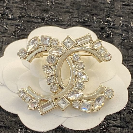 Chanel Unique Zircon Rhinestone Brooch Exquisite Craft