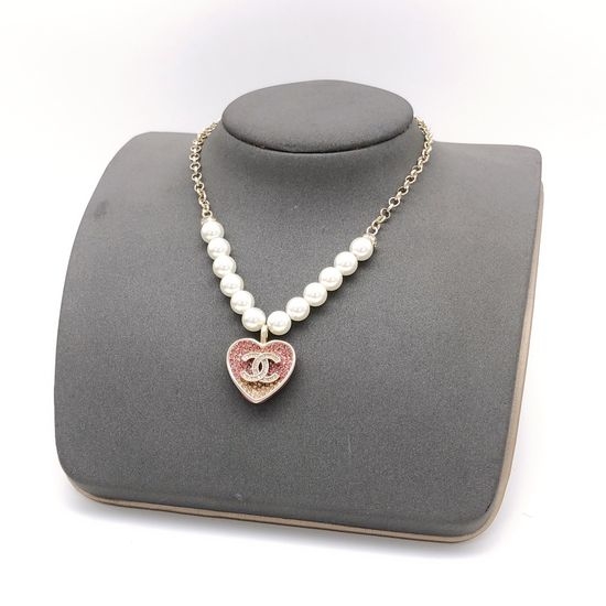 Chanel Heart Diamond Gradient Pearl Necklace