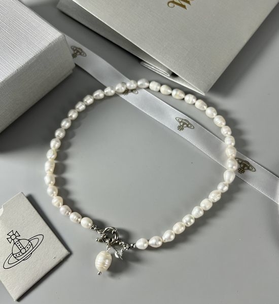 Vivienne Westhood Pearl Decorated Planet Necklace