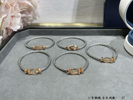 Fred Horseshoe Clasp Steel Cord Bracelet