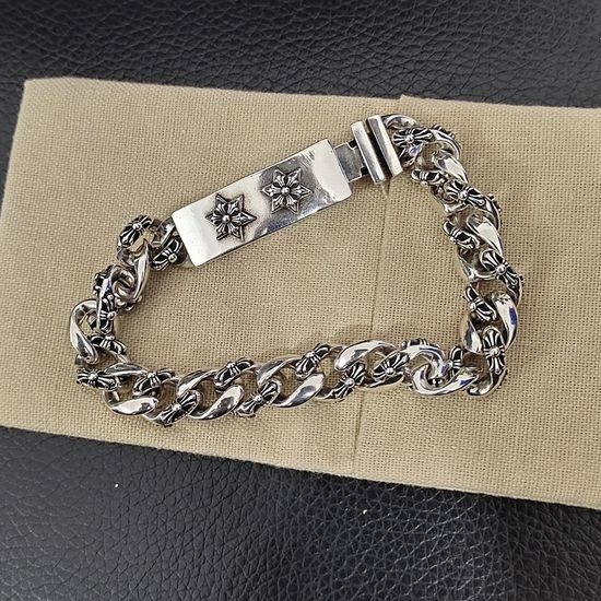 Chrome Hearts Star Pattern Decorated Delicate Bracelet
