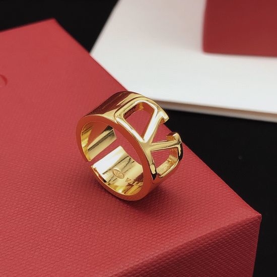 Valentino Smooth Surface Ring Brass Material