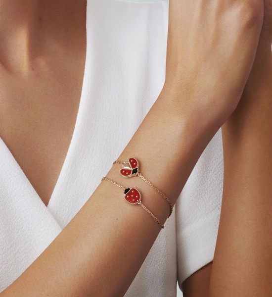 Van Cleef & Arpels VCA Carnelian Ladybug Bracelet Delicate Jewelry
