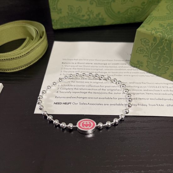 Gucci Pink Beaded Chain Necklace
