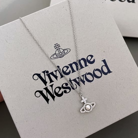 Vivienne Westhood Exquisite Rhinestone Necklace Bracelet Set