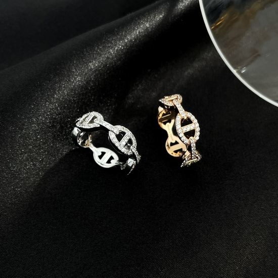 Hermes Classic Pig Nose Design Band Ring