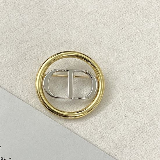 Christian Dior CD Vintage Small CD Brooch Versatile Elegant Design