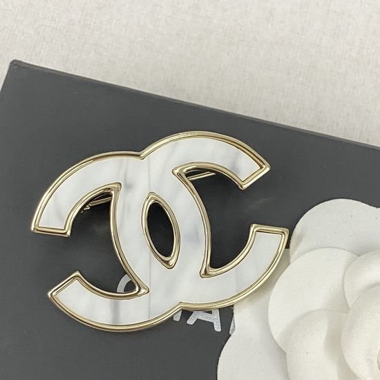 Chanel Enamel Brooch Classic Elegant Versatile