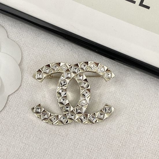 Chanel Rhombus Rhinestone Brooch Exquisite Versatile