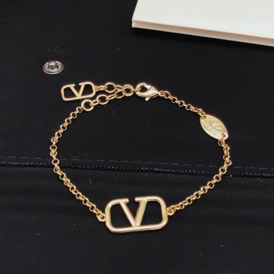 Valentino Polished V-shaped Simple Bracelet
