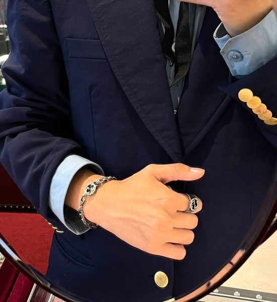 Gucci Interlocking Pattern Silver Chain Bracelet