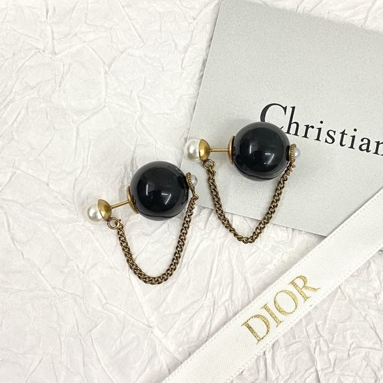 Christian Dior CD Vintage Pearl Chain Stud Earrings Elegant