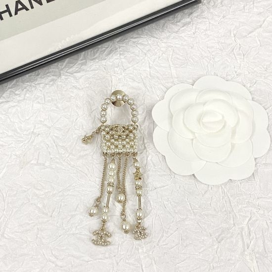 Chanel Pearl Tassel Chain Brooch Lovely Jewelry