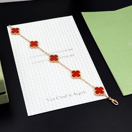 Van Cleef & Arpels VCA Champagne Gold Carnelian Jewelry Set