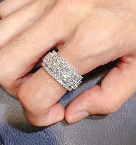 Piaget Double Row Rotating Diamond Lucky Ring