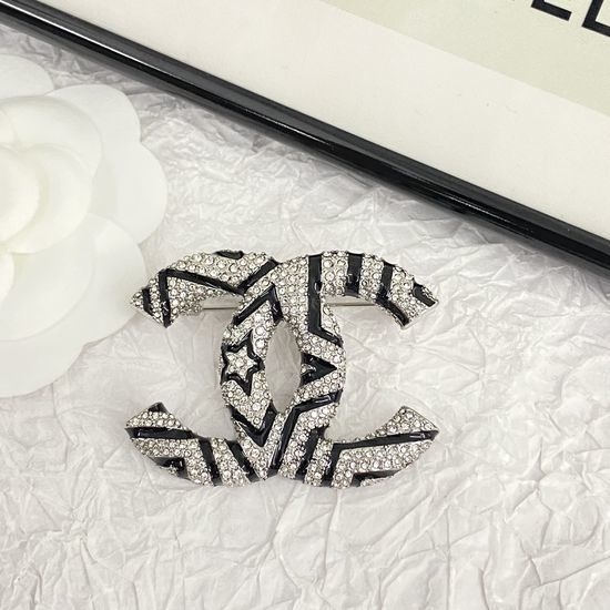 Chanel Vintage Black-White Diamond Brooch