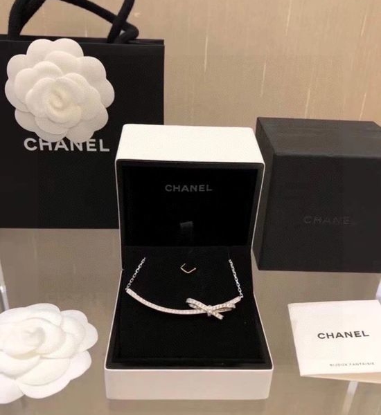 Chanel Bow Knot Diamond Pendant Necklace