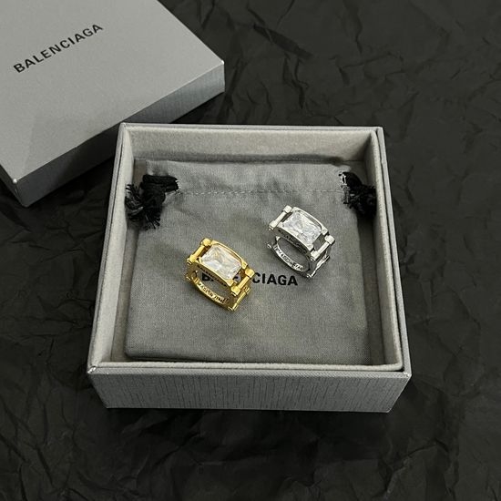 Balenciaga Simple Classic Gold Texture Ring