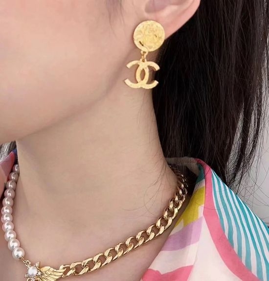 Chanel Vintage Textured Round Stud Earrings