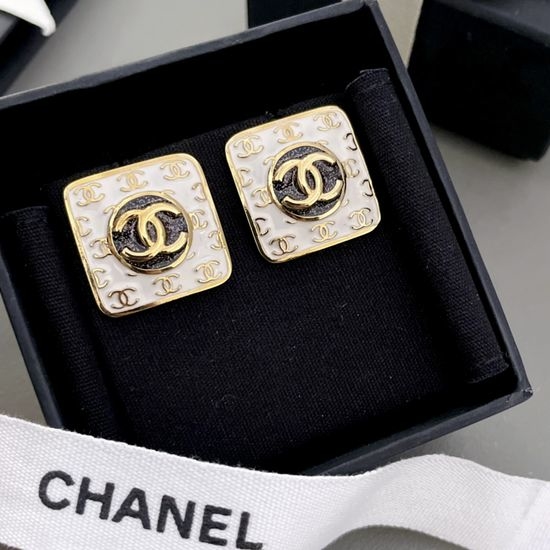 Chanel Elegant Enamel Gold Stud Earrings