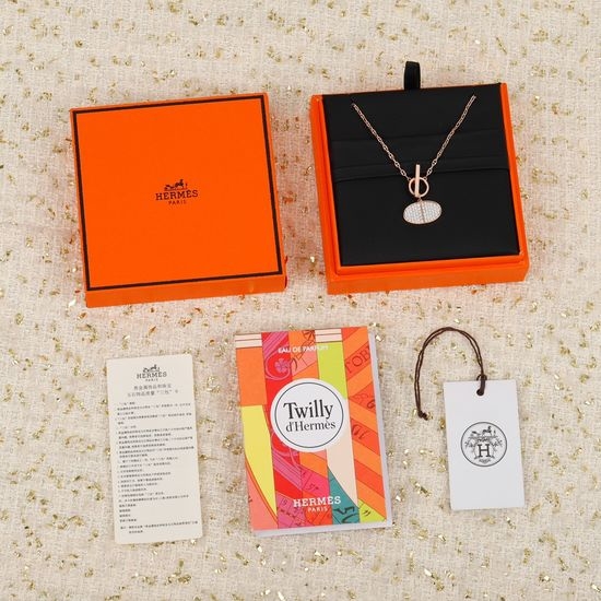 Hermes Classic Pig Nose Shape Necklace