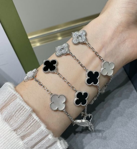 Van Cleef & Arpels VCA Classic White Shell Clover Bracelet