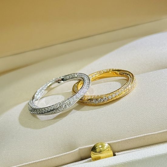 Graff Cross Thread Full Diamond Ring