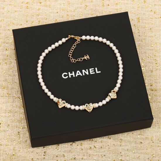 Chanel Glossy Heart Choker Necklace